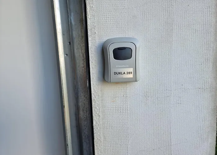 Garsoniera Dukla 289 * Decin